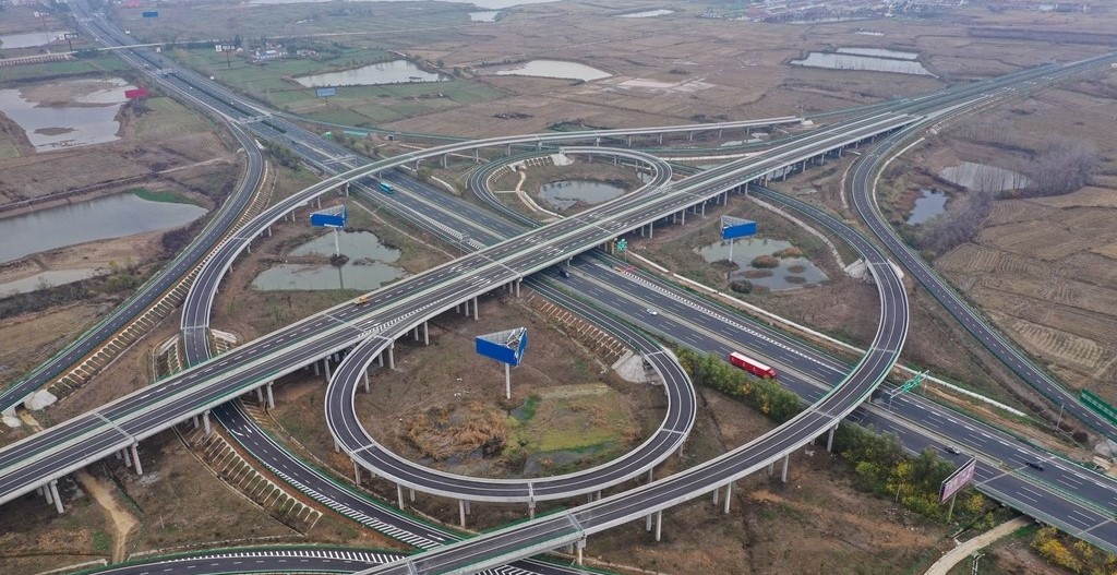 1670470852630234.jpg 北沿江高速公路滁天段釜山互通立交.jpg